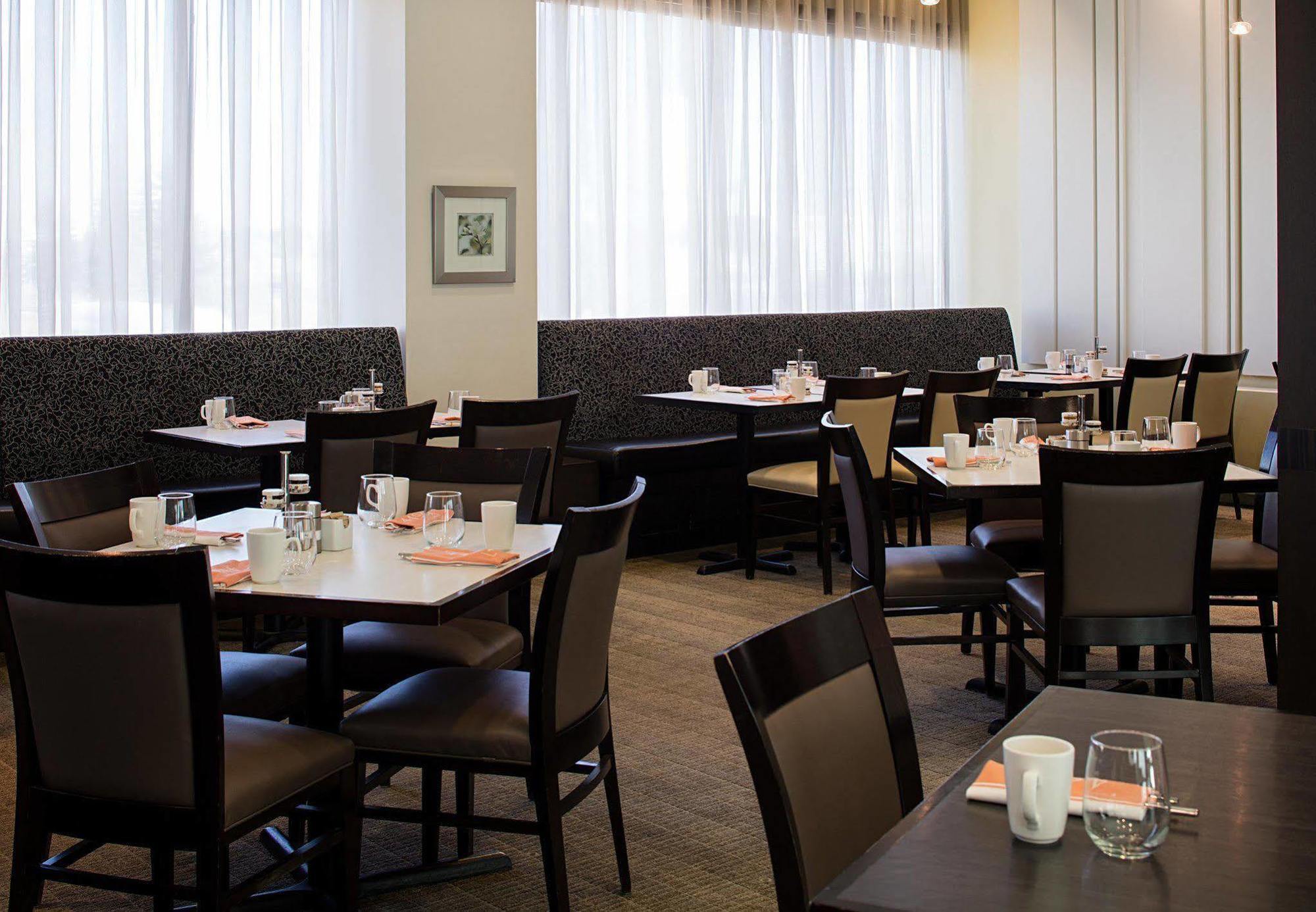 Delta Hotels By Marriott Edmonton South Conference Centre Luaran gambar